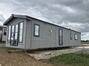 Photo 1- click for photo gallery